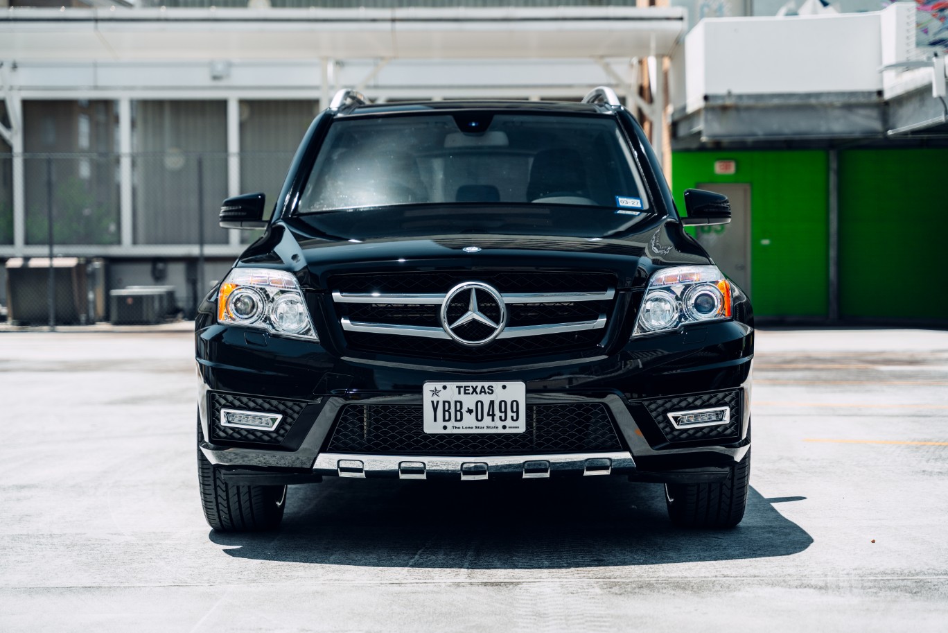 Mercedes GLK 350 Image 2