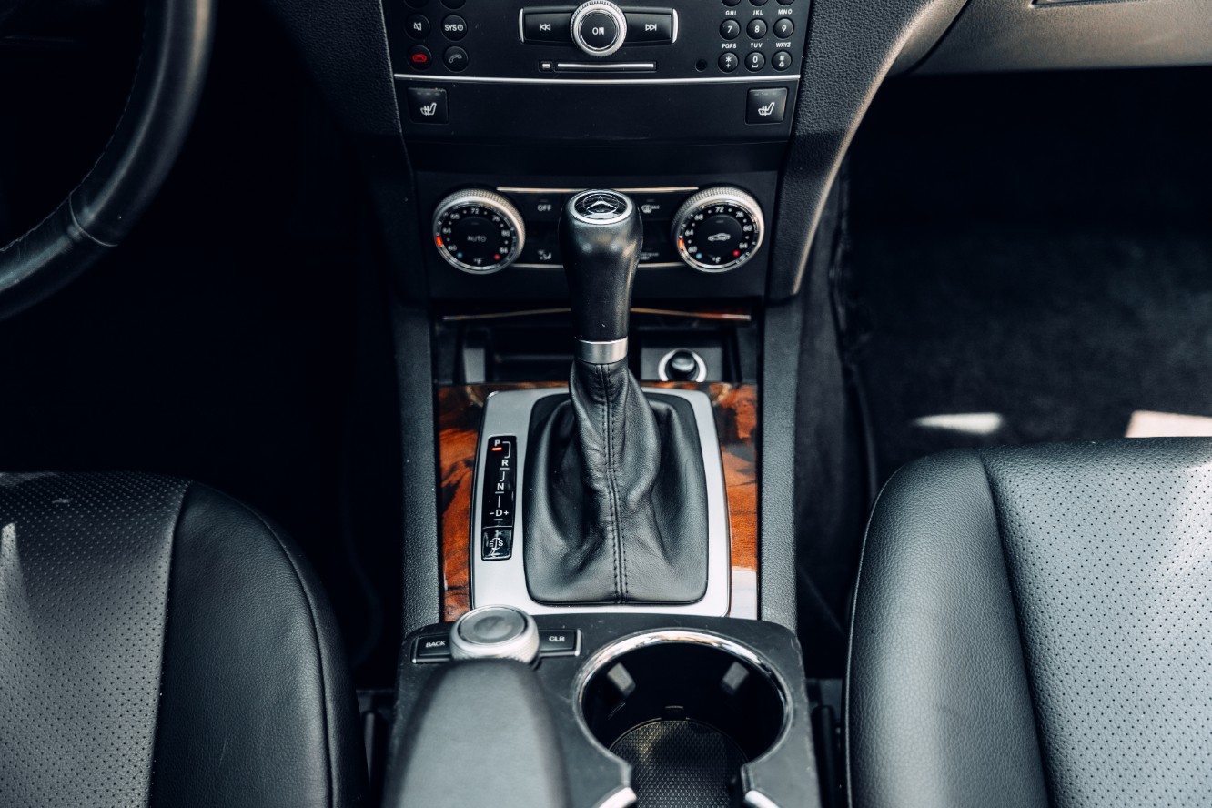 Mercedes GLK 350 Image 7