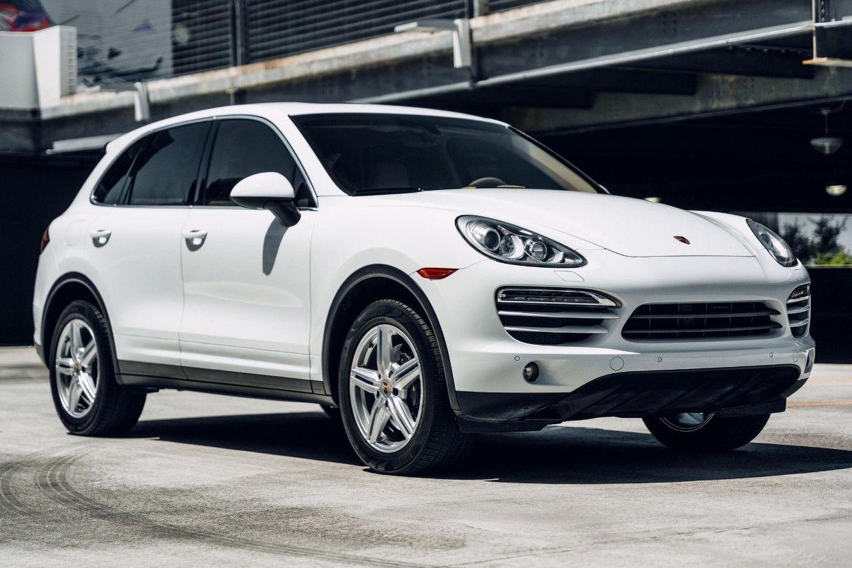 Porsche Cayenne 2