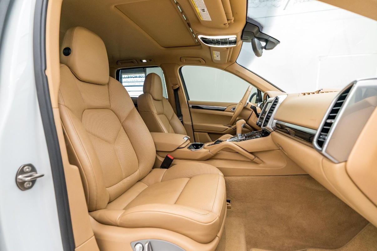 Porsche Cayenne 7
